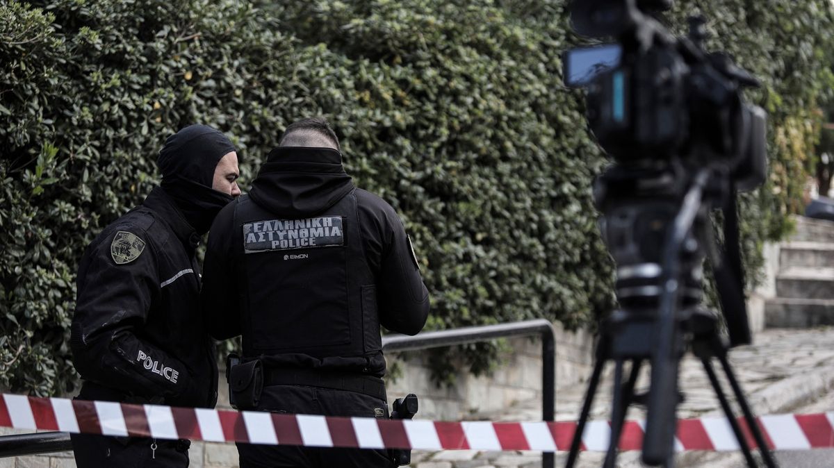 Deset kulek v těle. Vražda novináře šokovala Řecko i celou Evropu